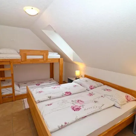 Apartment Laznica *