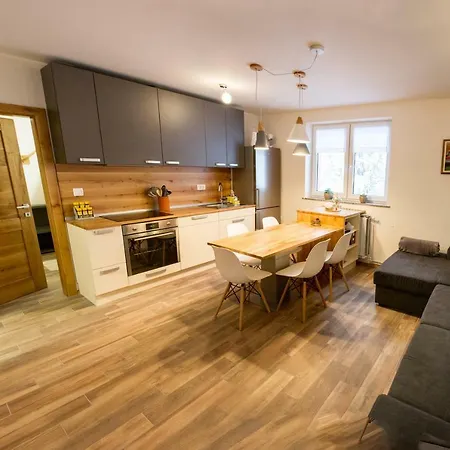 Laznica Apartment *