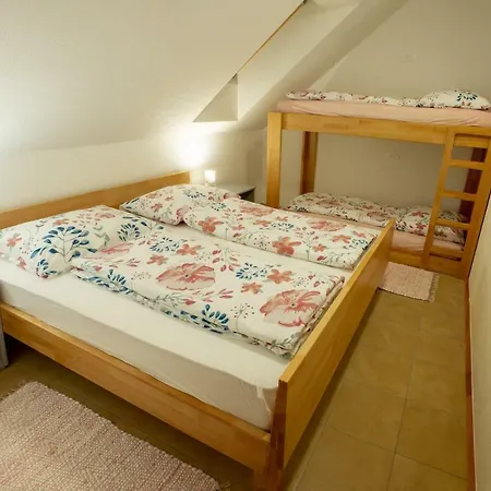 Apartamento Laznica *